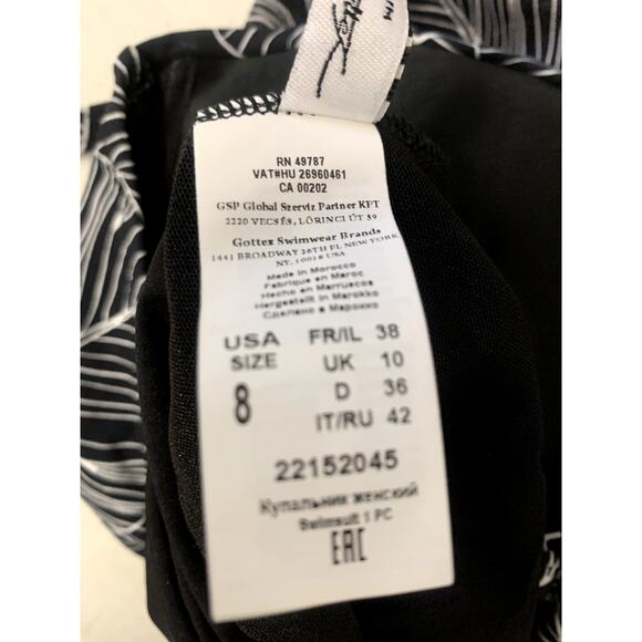 Profile by Gottex Women's Soiree Bandeau Strapless Flyaway One Piece, SI… - Picture 3 of 5